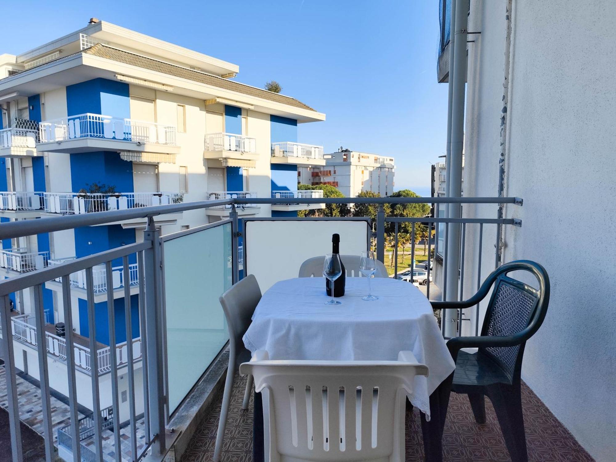 Residence Torino Lido di Jesolo Kültér fotó